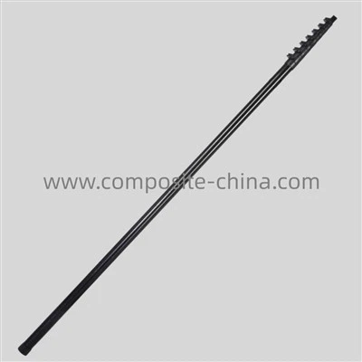 Vesisäiliön harja- ja letkuliitäntä